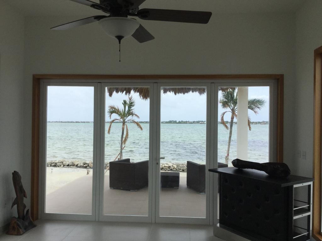 Mayan Islands Resort: Luxury Villas San Pedro  Exterior photo